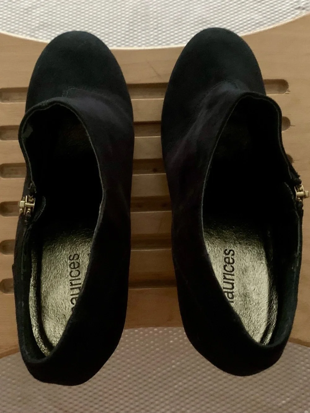 Maurices Harlow Black Faux Suede Gold Zip Block Heel Booties Size 9M